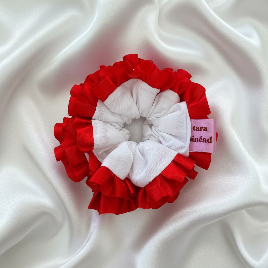 ENGLAND-Iconic ruffle